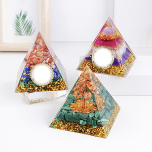 Chips de cristal de Chakra de lujo de 8cm al por mayor resina orgonita Torre piramidal en bruto estilo <span class=keywords><strong>Feng</strong></span> Shui pulido para decoración del hogar y regalos - Product Image 3