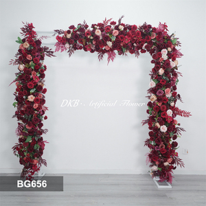 Décoration de mariage, toile de fond florale rouge en soie, décoration de scène, arrangement de fleurs artificielles en roses et herbes. - Product Image 2