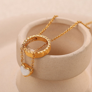 Collar con colgante de concha de agua dulce de acero inoxidable, estilo europeo americano, chapado en oro de 18 quilates, con forma de corazón, para mujer, regalo. - Product Image 1