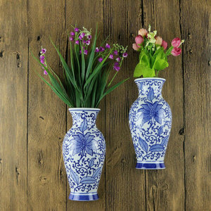 Vase mural en porcelaine bleue et blanche <span class=keywords><strong>Bouteille</strong></span> murale décorative d'intérieur pour décoration murale - Product Image 4
