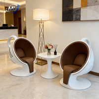 Chaises et tabourets de loisirs créatifs et modernes en forme de tasse à café - Construction durable en fibre de verre, surface en cuir PU pour hôtels et écoles