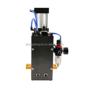 Machine à fabriquer des badges semi-automatique pneumatique neuve, presse à poinçonner pour badges cadeaux - Product Image 4