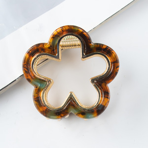 Pince à cheveux artisanale en forme de petite fleur, en acétate, bijou frais, 4,7 cm, Nouveauté de novembre - Product Image 6