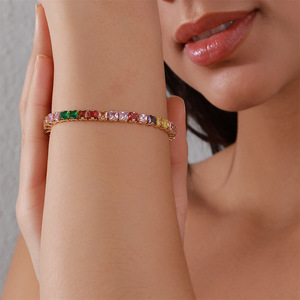 Delicadas pulseras de tenis CZ de corte esmeralda multicolor chapadas en oro de 14 quilates de 4MM para mujer, regalo de joyería de moda para fiesta - Product Image 3