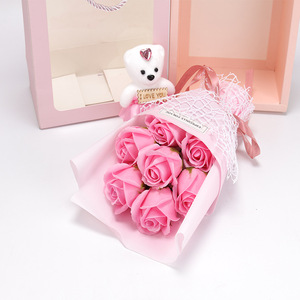 Boîte cadeau YM avec bouquet de fleurs artificielles en savon en forme de rose, pour la Saint-Valentin, un cadeau d'anniversaire pour une meilleure amie - Product Image 4