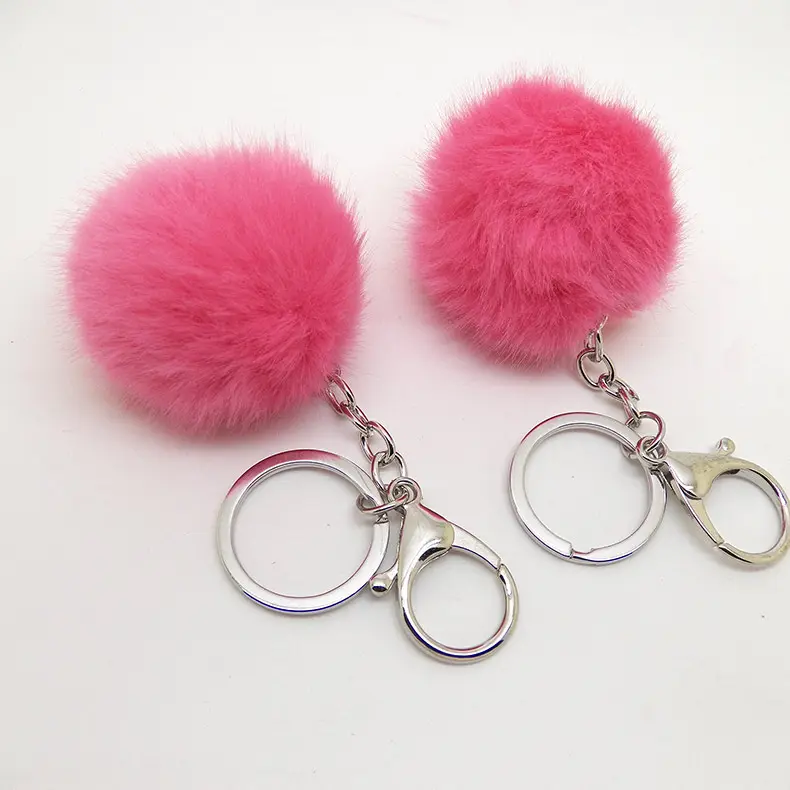 Factory Custom Multicolor fur pom poms keychains Furry Fluffy Puff Ball 5cm or customized size Faux Rabbit Fur Balls Keychain