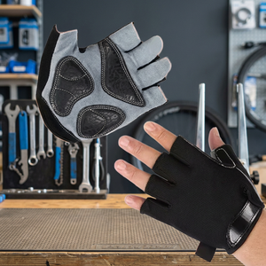 Professional Unisex Winter Cycling Gloves Breathable Mesh Polyester Quick-Dry Shockproof Padded Fingerless Buckle Closure - Product Image 3