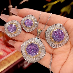 Wholesale Fashion Eco-friendly Copper 14-10mm Violet Zirconia Non Tarnish Floral Pendant <b>Earrings</b> Jewelry <b>Set</b> for Refined - Product Image 3