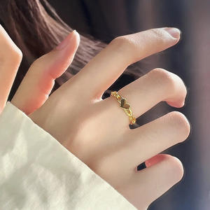 Anillo de Cadena con Corazón de Plata de Ley S925 Chapado en Oro de 18K, Corazones Geométricos Huecos Entrelazados, Anillo con Incrustaciones en Forma de Llave - Product Image 1