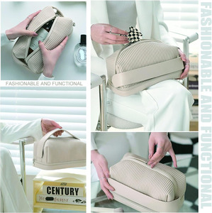 Portable Luxury PU Leather Travel Women's <b>Makeup</b> Bag with Zipper Closure Fashion Quilted Design and Wide Handle - Product Image 5