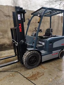 Petit chariot élévateur électrique d'occasion de 3 tonnes Chariot élévateur latéral électrique bon marché 90% Nouveau chariot élévateur d'occasion japonais Original de 3 tonnes TCM - Product Image 5