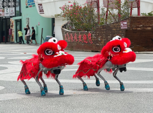 Unitree Go2 <span class=keywords><strong>Pro</strong></span> Leichter Intelligenter Vierbeiniger Roboterhund für Kinder & Vielseitiger Begleiter für Familie & Gewerbliche Nutzung - Product Image 6