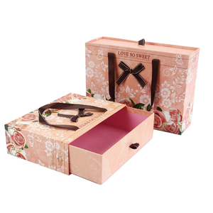 Caja de Embalaje Deslizante para Juguetes y Ropa con Logotipo Personalizado, Materiales Reciclados, Grabado en Relieve, Laminado Mate, Recubrimiento UV - Product Image 5