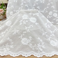 Tissu de dentelle brodé double face en coton Jacquard Soluble dans l'eau Robes d'été Mariages Textiles de maison Technique tissée