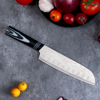 Santoku koksmes restaurant professionele keukenlijn voorbereidingswerk vlees groente scherp snijgereedschap station dagelijks gebruik