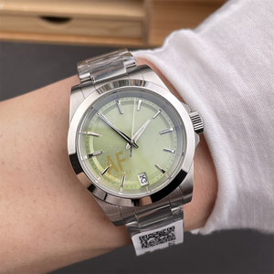 <span class=keywords><strong>Montre</strong></span> mécanique de luxe pour <span class=keywords><strong>femme</strong></span>, élégante, <span class=keywords><strong>avec</strong></span> cadran vert et boîtier en acier inoxydable ; le mouvement est visible. - Product Image 2