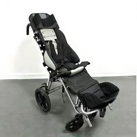 Poussette pour enfant handicapé à besoins spéciaux CS07Plus avec profondeur de siège et angle de dossier réglables et repose-pieds pour paralysie cérébrale