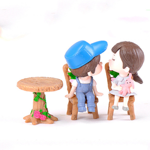 ชุดโต๊ะและเก้าอี้ไม้จำลองเรซิ่น ของตกแต่งจิ๋วสำหรับตกแต่งภูมิทัศน์ ของประดับโต๊ะขนาดเล็ก อุปกรณ์ DIY - Product Image 6