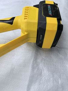 Desbrozadora Inalámbrica con Cuchillas Ajustables y Motor sin Escobillas - Product Image 4