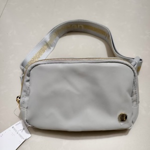 <span class=keywords><strong>Borsa</strong></span> a <span class=keywords><strong>tracolla</strong></span> <span class=keywords><strong>sportiva</strong></span> casual impermeabile in nylon da 1L Lulu Fashionable, novità esplosiva, <span class=keywords><strong>borsa</strong></span> a <span class=keywords><strong>tracolla</strong></span> per yoga - Product Image 3