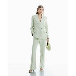 Vêtements personnalisés surdimensionnés à simple boutonnage revers crantés poches glissantes Blazer vert surdimensionné vêtements pour dames OEM ODM pour femmes - Product Image 2