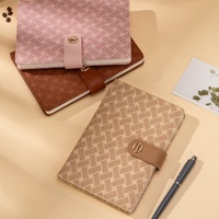 Cuaderno Planificador Minimalista y Elegante con Estampado Espigado, Cierre Dorado y Encuadernación Cosida para Mujeres y Estudiantes