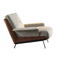 Fauteuil ergonomique moderne italien en bois massif avec revêtement en coton et housse amovible pour salon, bureau à domicile et loisirs