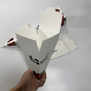 Cônes en papier pour beignets personnalisés porte-crêpe boîte d'emballage en papier cône kraft résistant à l'huile porte-boîte à crêpe chaude boîte d'emballage pour <span class=keywords><strong>crêperie</strong></span> - Product Image 6