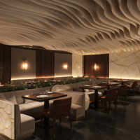 Projet de design d'intérieur de bar de restaurant moderne et luxueux sur mesure |   Comptoir de bar en marbre avec plafond ondulé, sièges en bois de noyer foncé