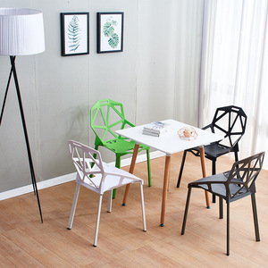 Sillas <span class=keywords><strong>de</strong></span> Plástico PP sin Brazos, Sillas con Respaldo Hueco Creativo para Jardín, Hogar, Oficina, Silla <span class=keywords><strong>de</strong></span> Escritorio - Product Image 4