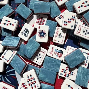 Tuiles de Mahjong Américaines |   Édition du 250e anniversaire de la guerre révolutionnaire |   Acrylique bleu à 3 couches |   En stock - Product Image 3