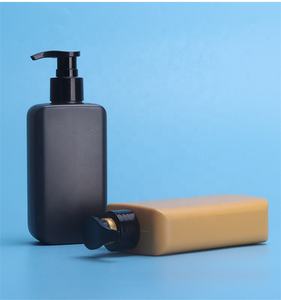 Flaconi cosmetici personalizzati da 200ML/300ML HDPE Black Square per Shampoo e lozione per il corpo per imballaggi per la cura della pelle e siero con pompa - Product Image 2