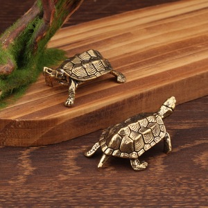 Figurine de tortue en laiton, petite décoration de table, style traditionnel, sculpture animale, modèle d'ornement d'intérieur - Product Image 1