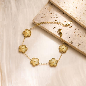 ハイエンド女性用4葉クローバーレーザーカット金メッキステンレス鋼幾何学ブレスレットネックレスセットファッションジュエリー - Product Image 6