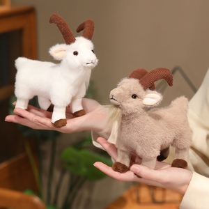 Peluche de chèvre de simulation, adorable pendentif en peluche de chèvre pour sac, poupée animale personnalisable avec logo, poupée pour machine à attraper - Product Image 1