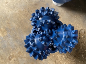 High Quality 9 7/8 Steel <b>Bit</b> IADC 117 Milled Tooth Tricone for Water Well Piece Certified - Product Image 3