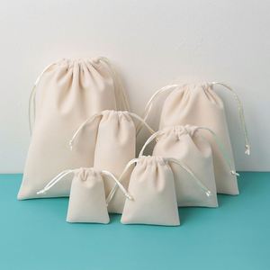 Sac à cordon en velours recyclable 2026, idéal pour bijoux, sac anti-poussière, sac cadeau, dés en satin, impression de logo personnalisé, sac à vin – Nouvelle collection en promotion - Product Image 3