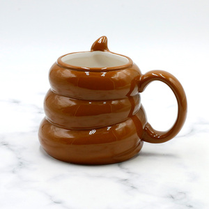 2024 nuevo proveedor de China diseño creativo divertido Poo forma Taza de cerámica taza de café Taza de cerámica personalizada - Product Image 3