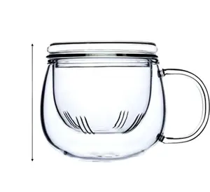 हाथ में उड़ी गर्मी प्रतिरोधी ग्लास चाय कप ढक्कन और इंफ्यूज़र 300 एमएल बोरोसिलिकेट ग्लास चाय कप फिल्टर के साथ नवीन चाय की बोतल
