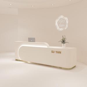 Bancone Curvo in Legno Resistente per Clinica Dentale, Reception di Centro Estetico, Negozio di Abbigliamento di Lusso, Centro di Formazione, Bar e Postazione Cassa - Product Image 3