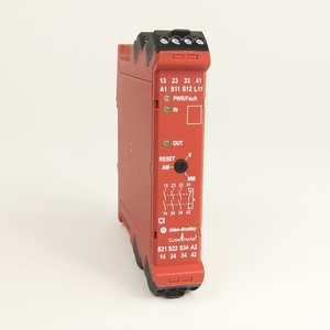 รีเลย์นิรภัยแบบอินพุตเดี่ยว 440R-S13R2 GSR ใหม่เอี่ยม 24V DC ของแท้ ซีลโรงงาน - Product Image 1