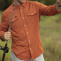 Chemises de pêche pour hommes en tissu extensible de taille américaine avec boutons-pression perlés, fentes d'aération au dos, poches zippées et trou pour lunettes de soleil