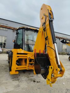 38kNブレイクアウトフォース7600kgバックホーローダーYunneiエンジン1.5m ³ バケット付き - Product Image 3