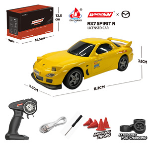 Auto <span class=keywords><strong>RC</strong></span> in Scala 1:43 2.4G per <span class=keywords><strong>Drift</strong></span>, Modello da Corsa ad Alta Velocità con Caricabatterie Incluso, Regalo per Ragazzi - Product Image 6