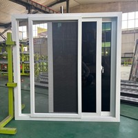 Fenêtre coulissante UPVC à 5 chambres avec profil en verre noir améliorant l'efficacité thermique et la rigidité structurelle