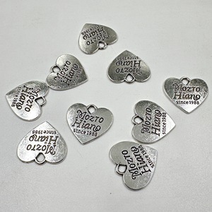 Love Heart Carve Esmalte Charms <span class=keywords><strong>Rosa</strong></span> Azul Aleación de zinc Colgante Accesorios de joyería - Product Image 2