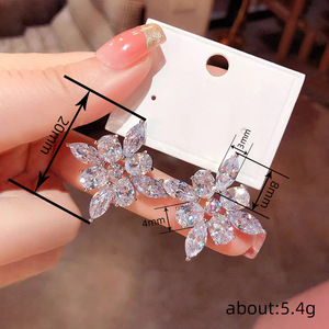 Orecchini a Perno Geometrici a Forma di Diamante Marquise per Donne, Eleganti Gioielli per Orecchie alla Moda - Product Image 4