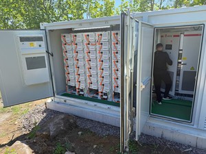 แบตเตอรี่ลิเธียมและระบบไฮบริด Deye สำหรับใช้ในบ้านและธุรกิจ 5kw 10kw 20kw ระบบโซลาร์เซลล์แบบออฟกริด - Product Image 2