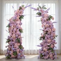 Arche florale artificielle violette en promotion pour mariages, inaugurations, événements, centres commerciaux, hôtels et décorations de cérémonie