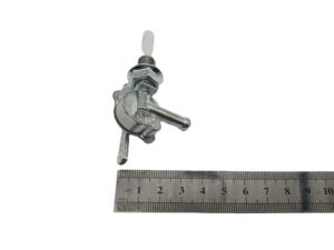 UM 2500 ポリッシュガソリン発電機（内ネジ・外ネジ式オイルタンク、スイッチ、アウトレットノズル、OEM付き） - Product Image 5